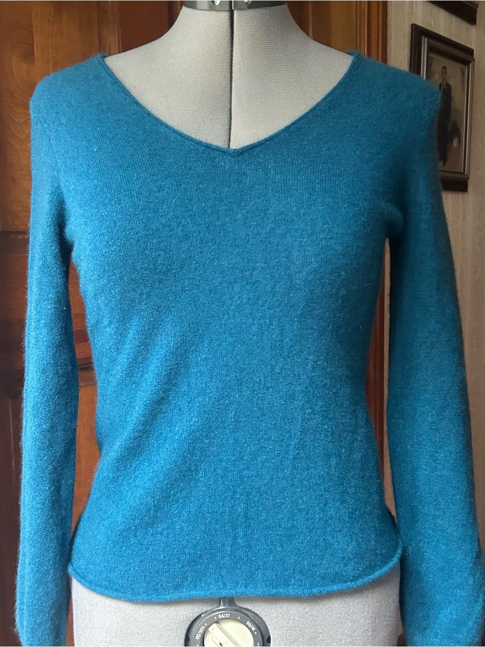 100% Cashmere Crewneck Sweater